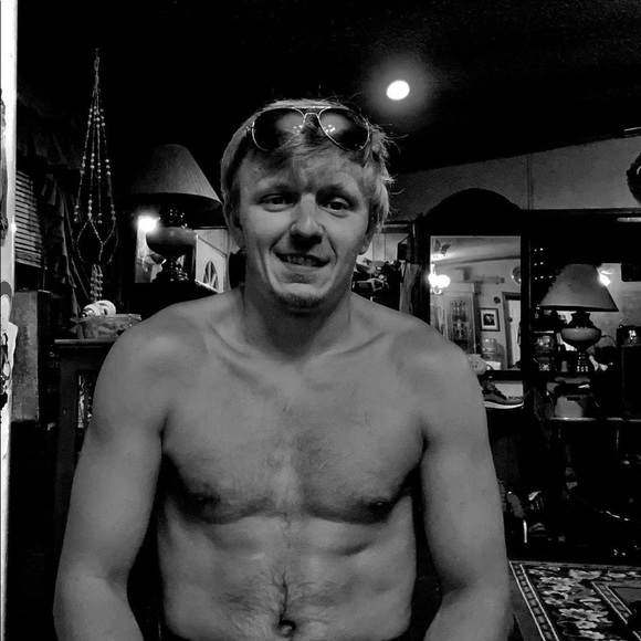 Meet your Posher, Jacob - Picture 6 of 7